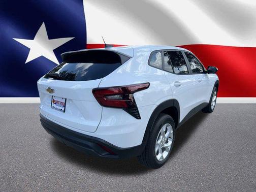 2025 Chevrolet Trax LS