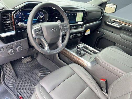 Riptide Blue Metallic 2026 Chevrolet Silverado 1500 LT Trail Boss