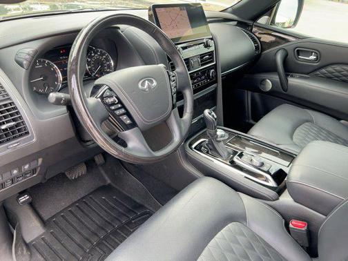 2024 INFINITI QX80 SENSORY AWD