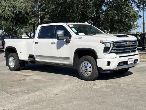 2025 Chevrolet Silverado 3500 High Country