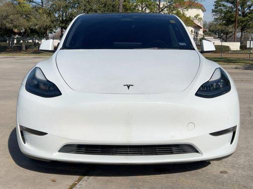 2022 Tesla Model Y Performance Dual Motor All-Wheel Drive