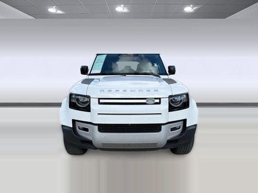 Fuji White 2024 Land Rover Defender 110 P300