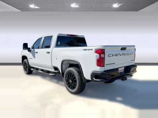 2026 Chevrolet Silverado 2500 Custom