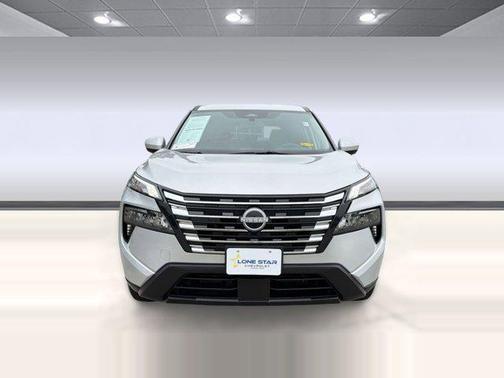 Brilliant Silver Metallic 2025 Nissan Rogue SV