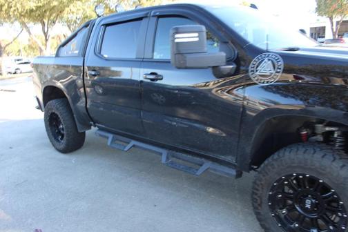 Photo 4 of 25 of 2019 Chevrolet Silverado 1500 Custom