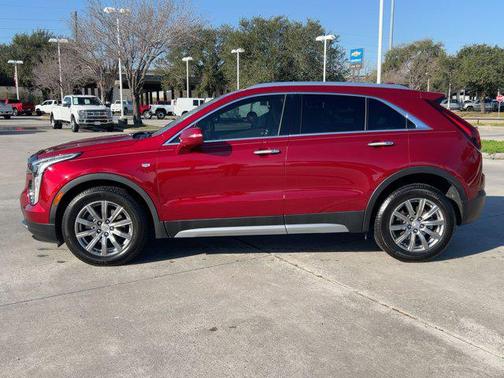 2021 Cadillac XT4 Premium Luxury