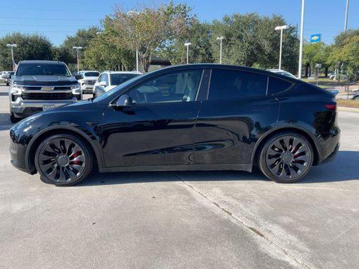 2022 Tesla Model Y Performance Dual Motor All-Wheel Drive