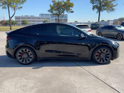 2022 Tesla Model Y Performance Dual Motor All-Wheel Drive