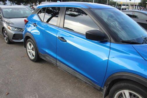 2022 Nissan Kicks S