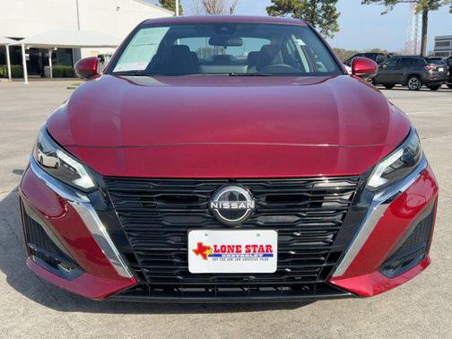 2025 Nissan Altima SL FWD