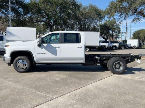 2026 Chevrolet Silverado 3500 LT
