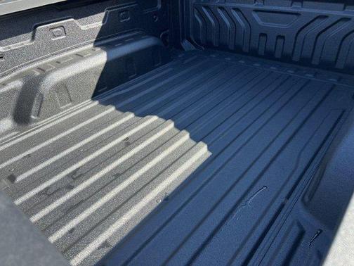 2025 Chevrolet Silverado EV LT