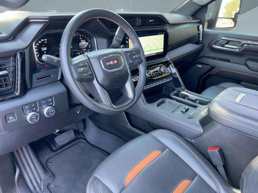 2024 GMC Sierra 2500 AT4