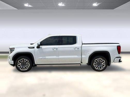 White Frost Tricoat 2023 GMC Sierra 1500 Denali Ultimate
