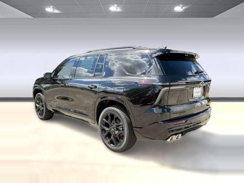 Mosaic Black Metallic 2026 Chevrolet Traverse RS
