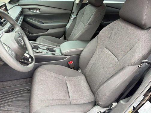 Crystal Black Pearl 2025 Honda Accord LX 1.5T