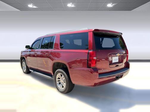 Siren Red Tintcoat 2017 Chevrolet Suburban LT