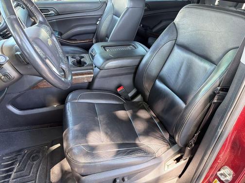 Siren Red Tintcoat 2017 Chevrolet Suburban LT