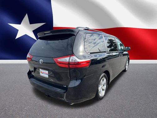 2015 Toyota Sienna LE
