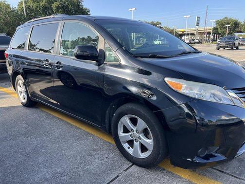2015 Toyota Sienna LE