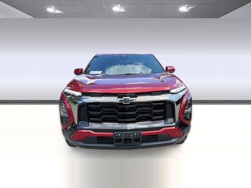 Radiant Red Tintcoat 2026 Chevrolet Equinox AWD ACTIV