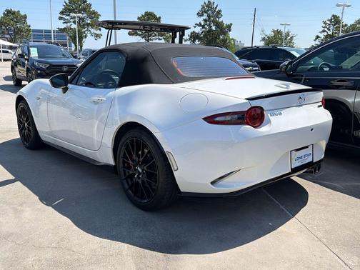 Snowflake White Pearl Mica 2023 Mazda MX-5 Miata Club