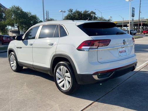 2021 Volkswagen Atlas Cross Sport 2.0T SE w/Technology