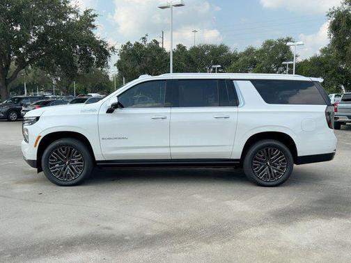 2025 Chevrolet Suburban 4WD High Country