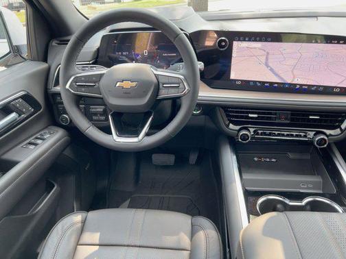 2025 Chevrolet Suburban 4WD High Country