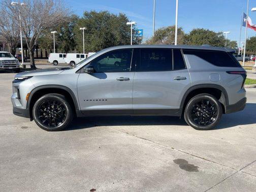 2024 Chevrolet Traverse LS