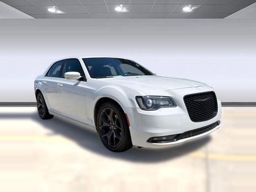 Bright White Clearcoat 2023 Chrysler 300 S