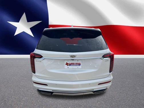 2022 Cadillac XT6 Premium Luxury FWD