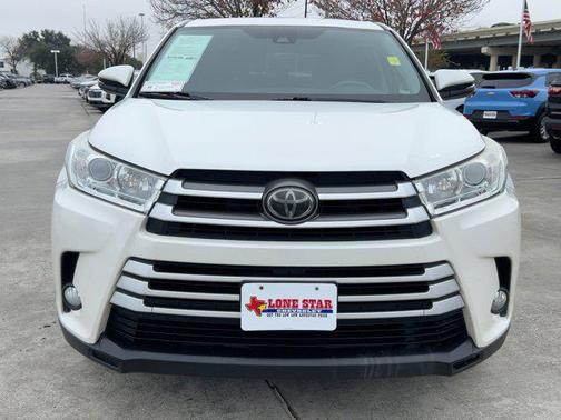 2018 Toyota Highlander LE