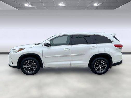 2018 Toyota Highlander LE