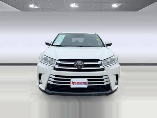 2018 Toyota Highlander LE