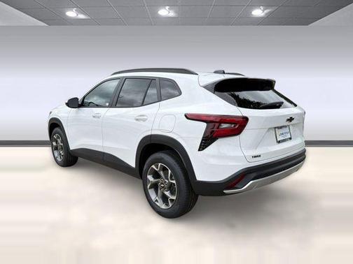 Summit White 2026 Chevrolet Trax LT