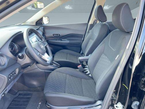 2022 Nissan Kicks S