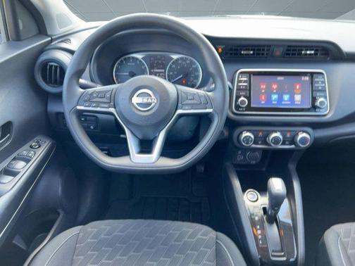 2022 Nissan Kicks S