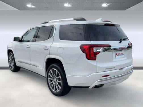 2022 GMC Acadia Denali
