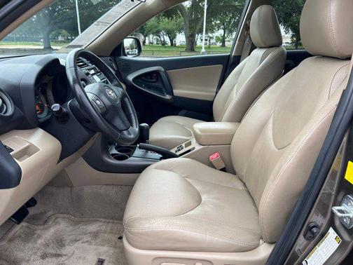 2011 Toyota RAV4 Limited