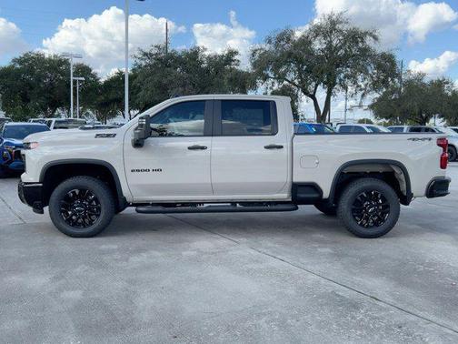 2026 Chevrolet Silverado 2500 Custom