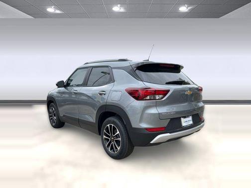 Sterling Gray Metallic 2026 Chevrolet Trailblazer LT
