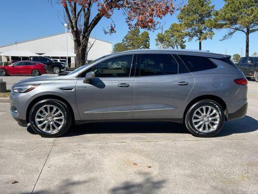 2020 Buick Enclave FWD Essence