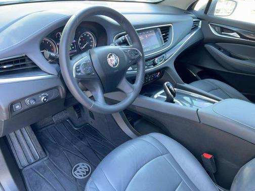 2020 Buick Enclave FWD Essence