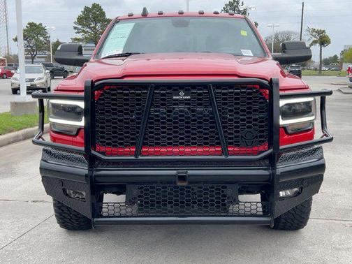 2022 RAM 3500 Laramie Crew Cab 4x4 8' Box
