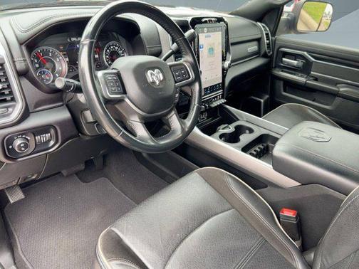 2022 RAM 3500 Laramie Crew Cab 4x4 8' Box