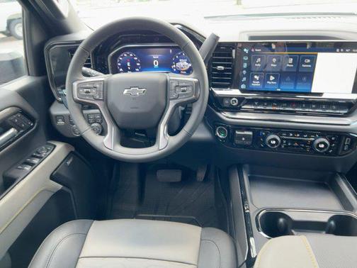 2025 Chevrolet Silverado 2500 4WD Crew Cab Standard Bed ZR2