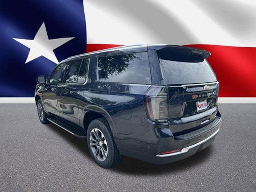 2025 Chevrolet Suburban LT