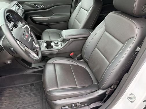 Summit White 2023 GMC Acadia FWD SLT