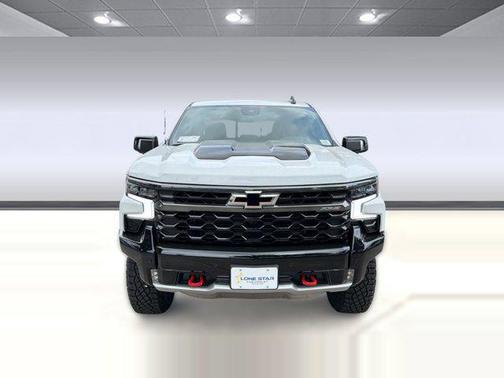 Summit White 2026 Chevrolet Silverado 1500 ZR2